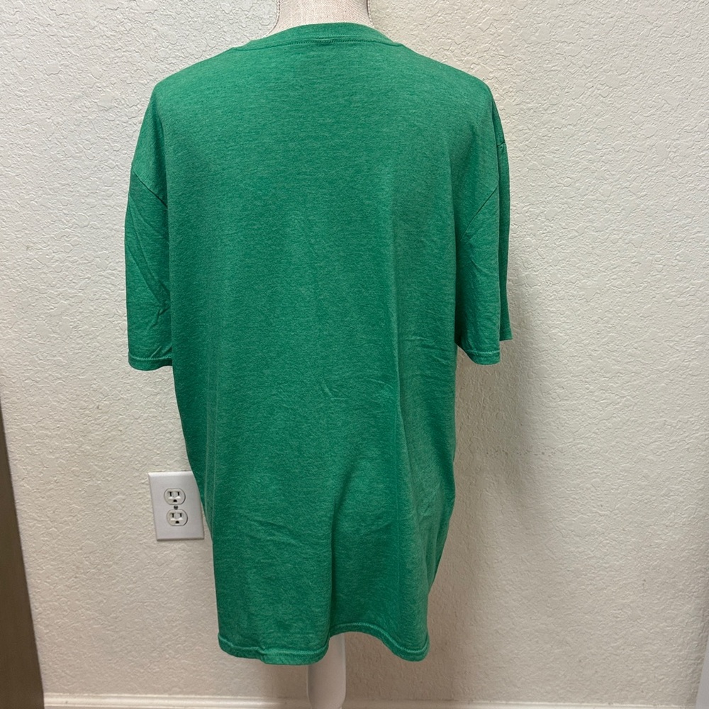 PHILLY DRINKING TEAM Men's Green T-Shirt - Picture 3 of 15